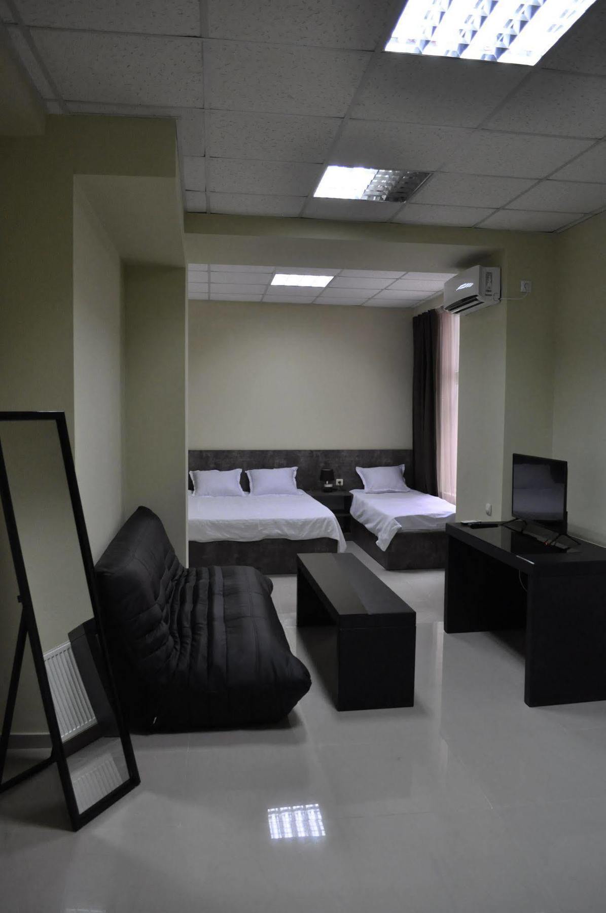 Tiflis Avlabari Hotel Buitenkant foto
