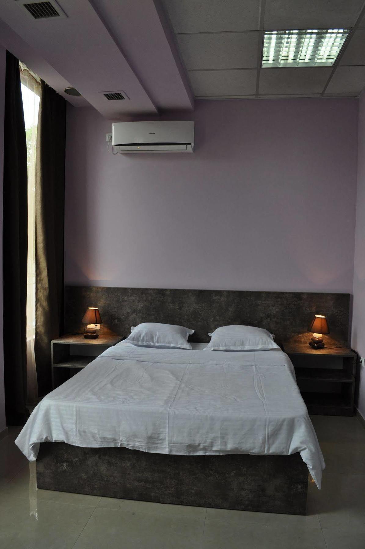 Tiflis Avlabari Hotel Buitenkant foto