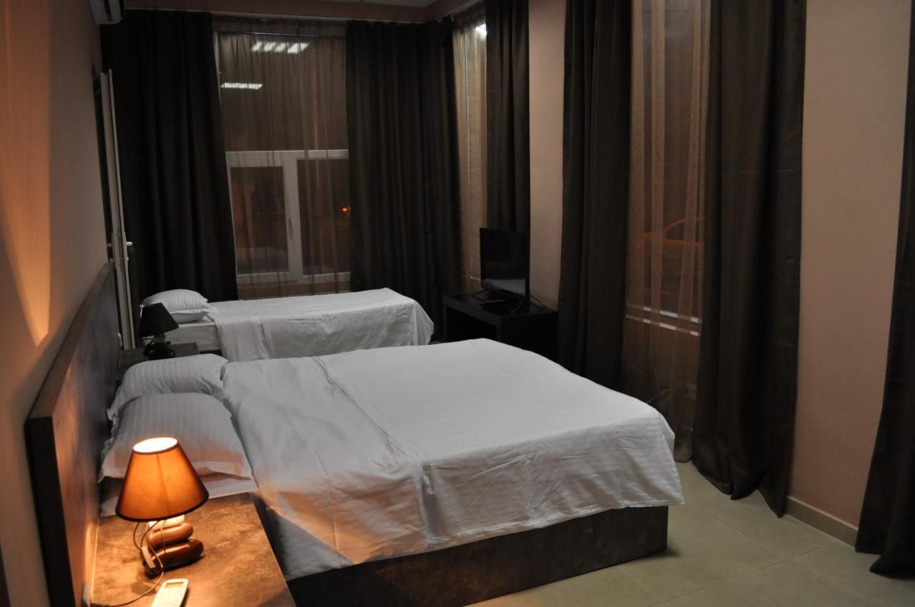 Tiflis Avlabari Hotel Buitenkant foto