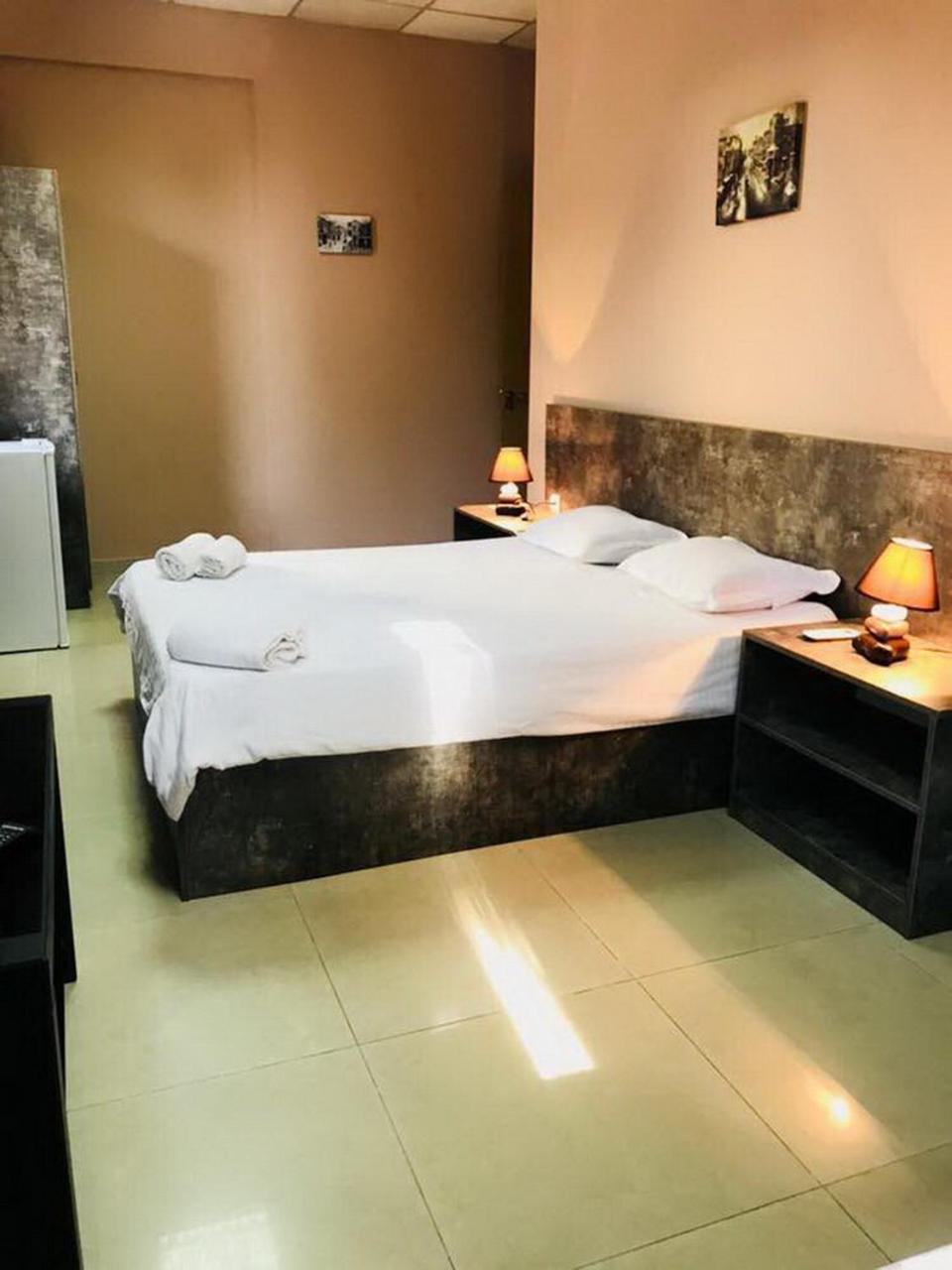 Tiflis Avlabari Hotel Buitenkant foto